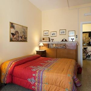 Kamer met een King Size Bed